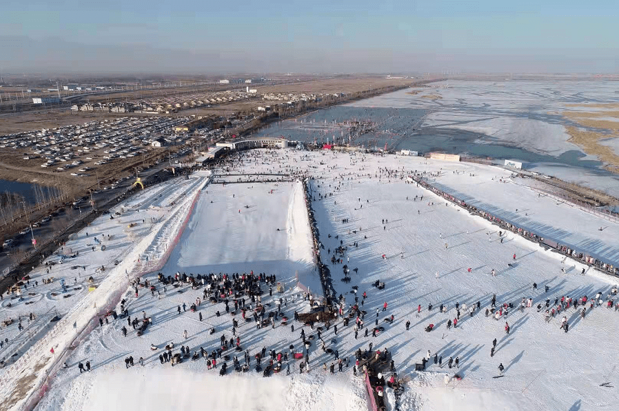 阅海滑雪场,春节能玩出新花样!