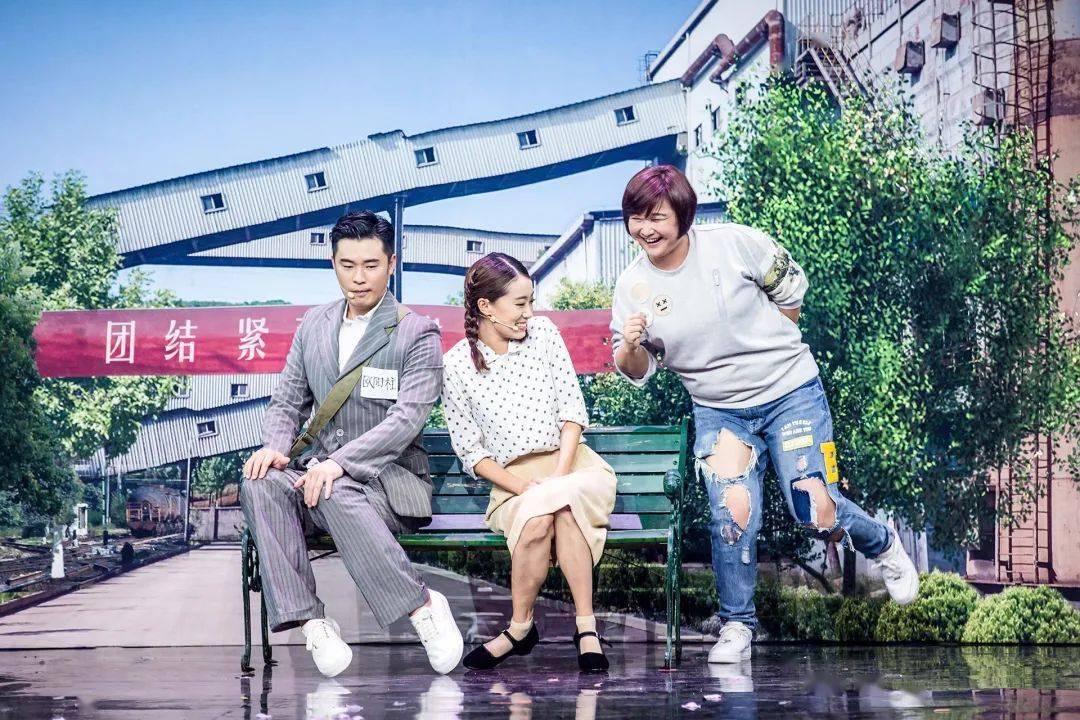 春节热映你好李焕英我拿你当姐妹你却拿我当妈
