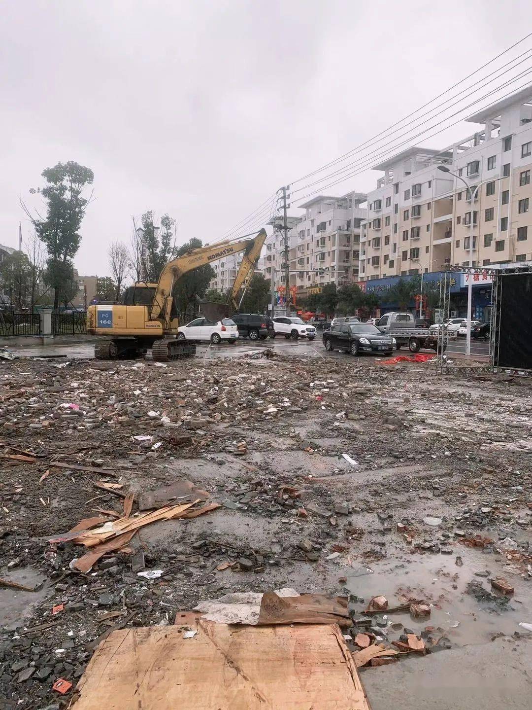 后续:大年三十,钱库文鑫路钉子户拆了.