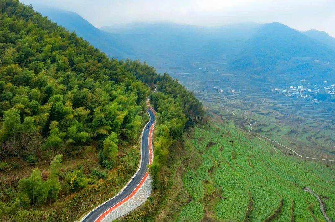 文明旅游蔚然成风,覆卮山景区环线贯通秩序井然!