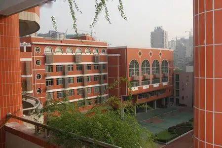 武汉市第二中学国际部学校传承"北京市海淀外国语实验学校,北京市海淀