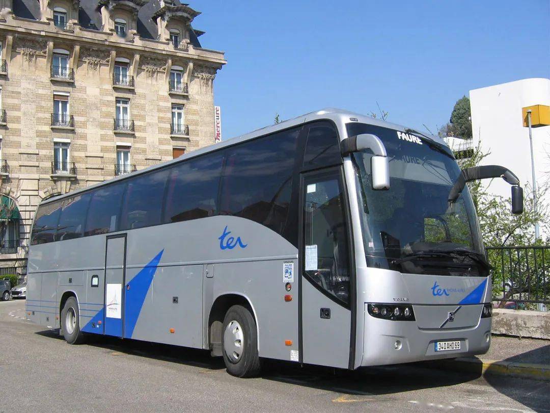 year 2008 2006年,已经被沃尔沃收编旗下的卡鲁斯又推出了第二代volvo