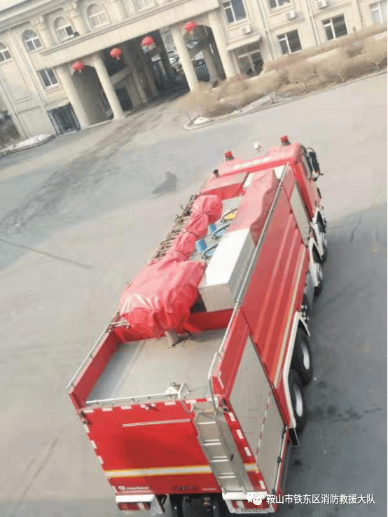 科普| 带你认识消防车——奔驰卢森堡亚大功率泡沫消防车