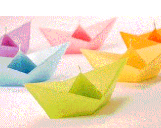 那时我们虽然没有网络游戏,但也不会有巨大的无聊,因为从角落里抽出