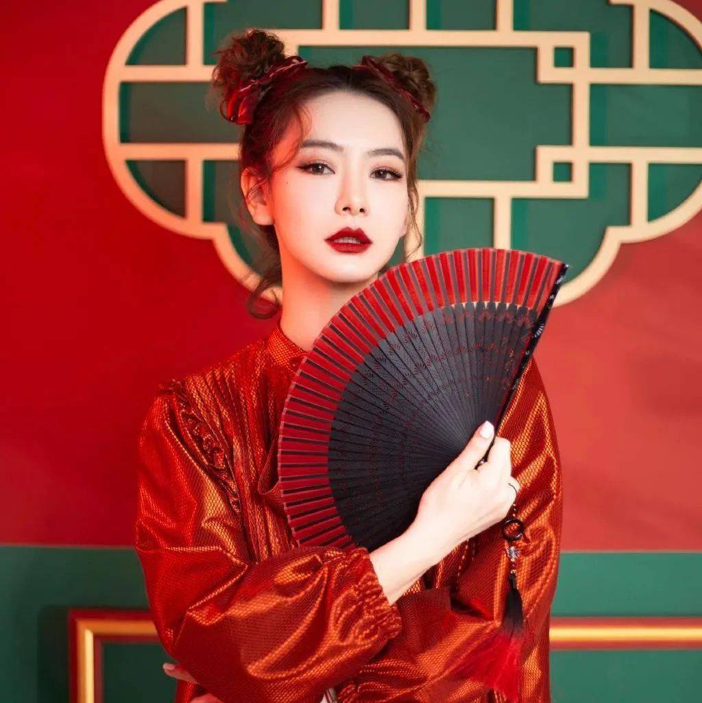 【微信头像】戚薇
