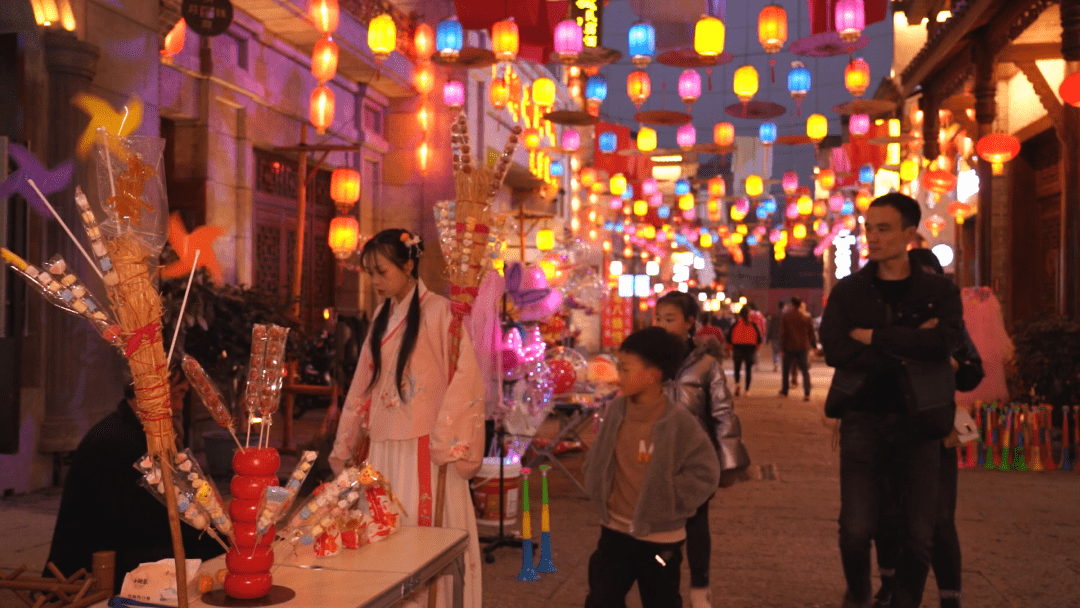 正月十五,洪江古商城上演最美花灯夜景秀