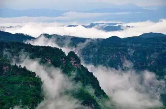 这里是石柱县最具代表性的旅游景区之一——万寿山.