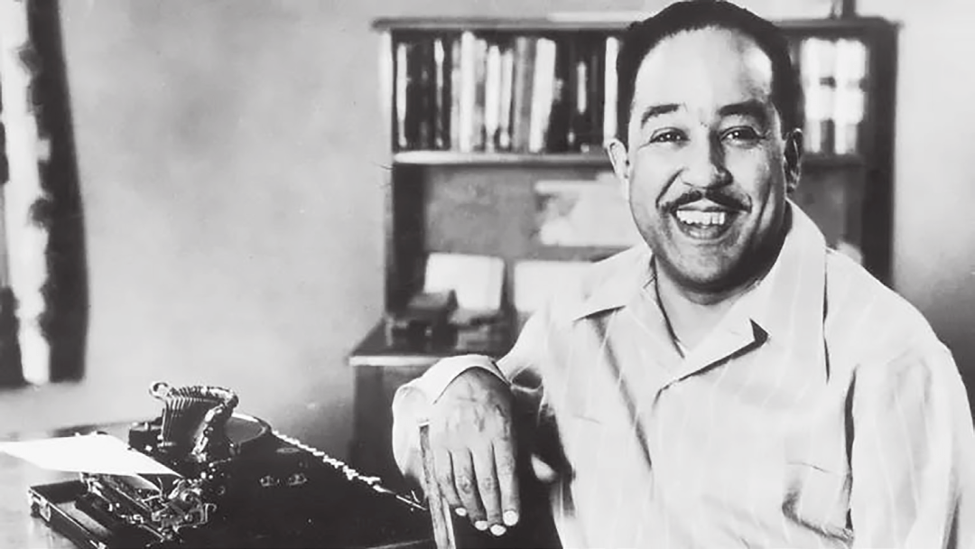 美国黑人诗人兰斯顿·休斯(langstonhughes,1902—67)1933年7月访华