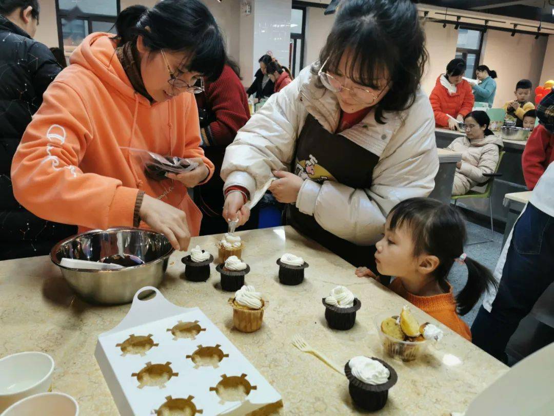 女神节献礼烘焙diy亲子活动