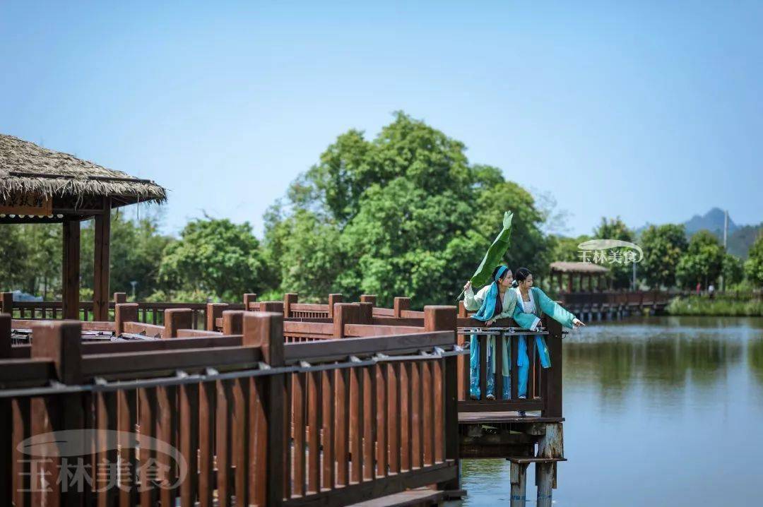 播撒夏秋之繁实 这里有一度假村落,归隐山林静谧安好 地点: 玉林市