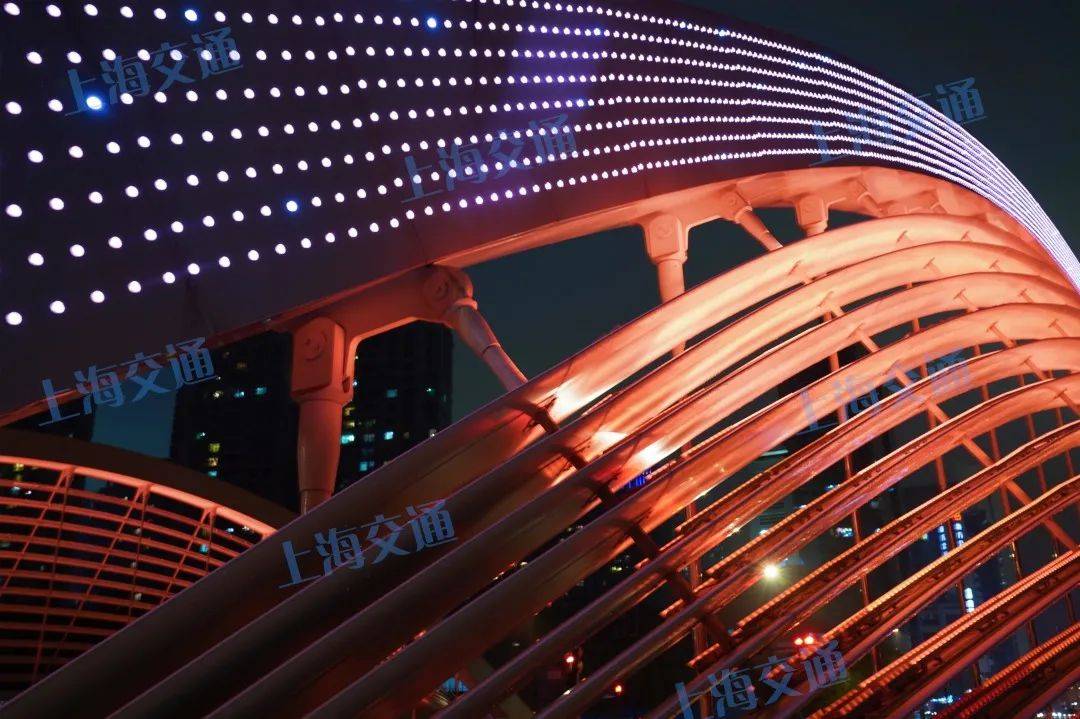 你绝对没看过的苏州河上30座桥梁夜景靓照!你被哪座美到了?