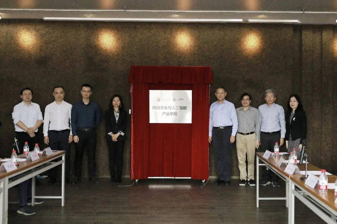 千校千面,深信服开启多元校企合作,协同育人新模式