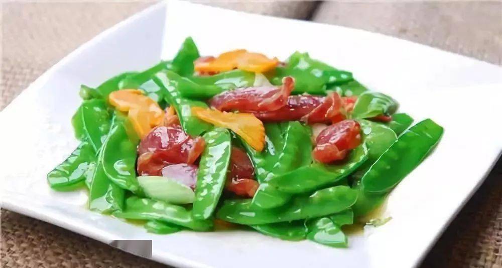 腊肠炒荷兰豆