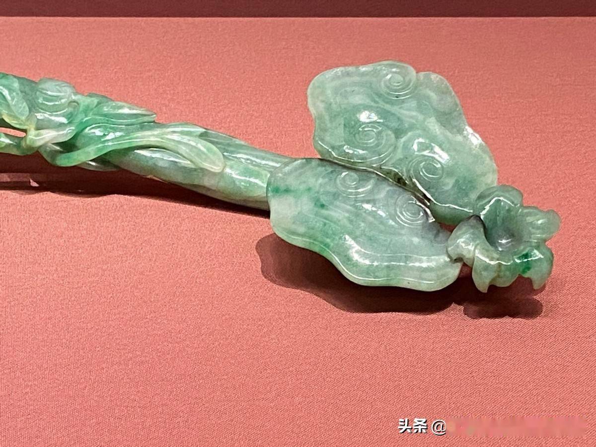 故宫如意:弥足珍贵的翡翠如意