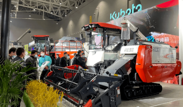 久保田亮相2021全国农业机械及零部件展览会