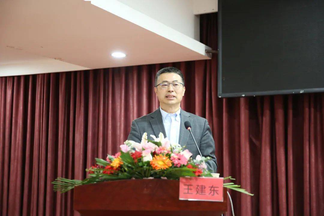 首都医科大学附属北京天坛医院冯力民教授|《宫腔镜下子宫粘膜下肌瘤
