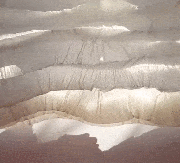 在阳光的照射下 会产生不同的光影效果 至于为什么都是用白色纸来制作