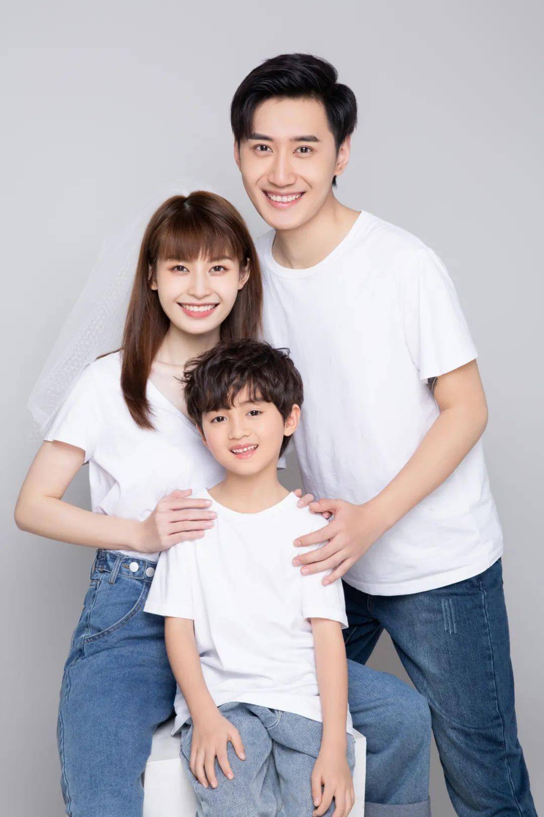 咔嚓全家福证件照形象照这家照相馆给你拍出神仙颜值