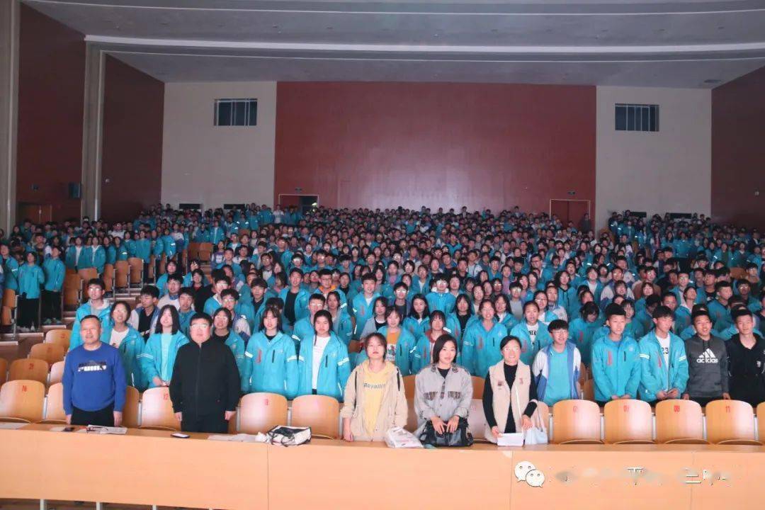 吟诗颂词咏经典青春心向党礼赞新时代茌平三中开展庆祝建党100周年