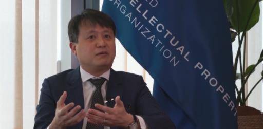 世界知识产权组织总干事邓鸿森 图源:央视新闻
