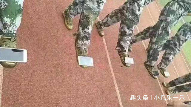 搞笑GIF:猴哥你变了