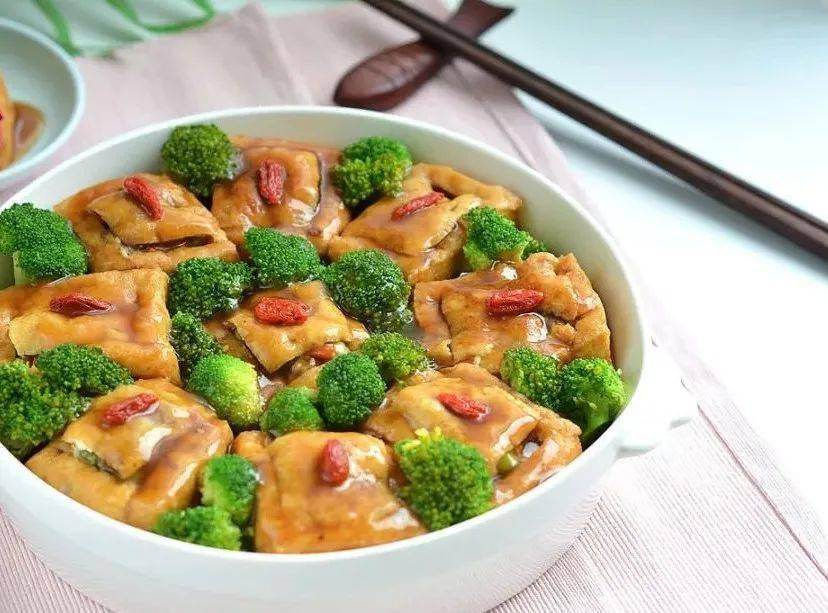 八宝豆腐箱:鲜香味美不腻口,简单大气寓意好!_油豆腐