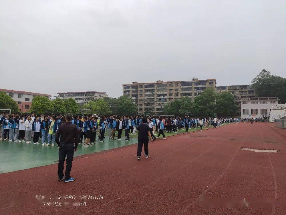 演习防范灾害风险教育筑牢安全防线邵阳市第十中学开展应急疏散演练