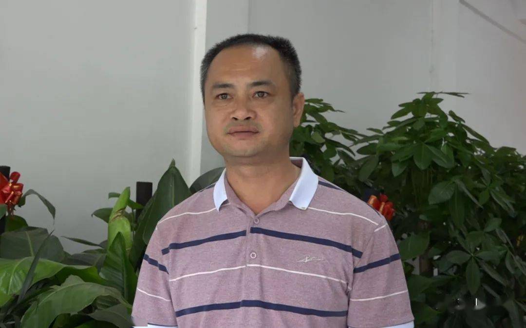 李世福昔日贫困户变身苗木经营能手助力乡村振兴