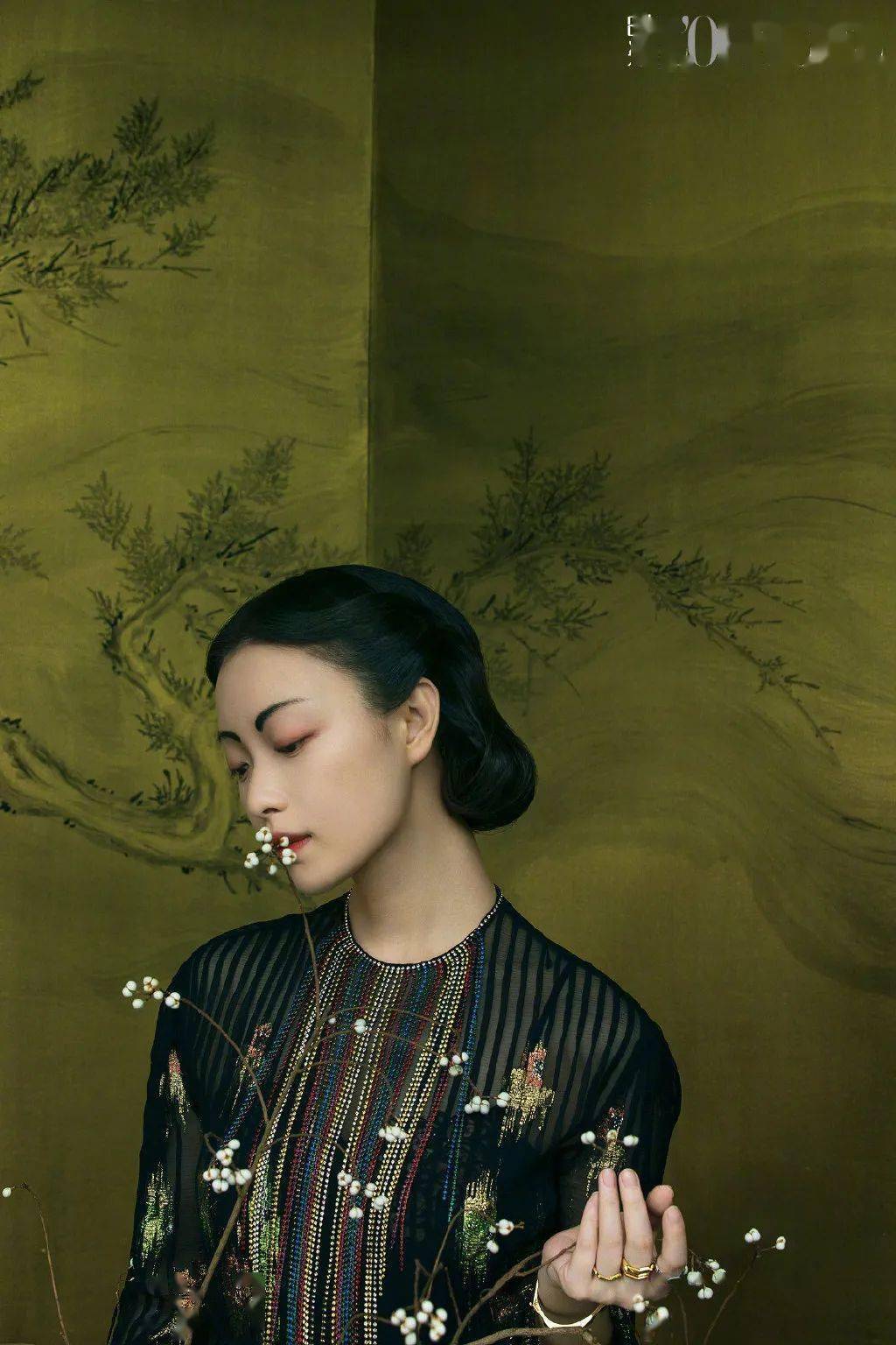 倪妮漫游仙境丨赏色_孙郡