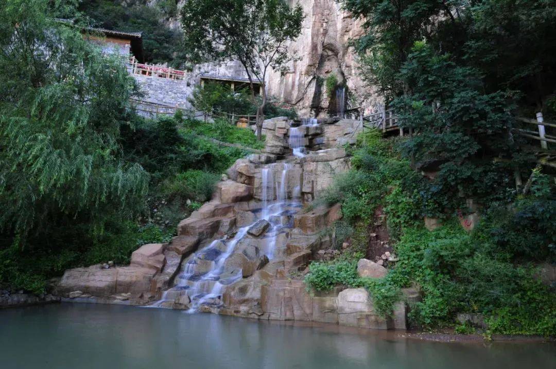 景区地址: 山东省淄博市淄川区太河镇 潭溪山旅游度假区 齐山风景区