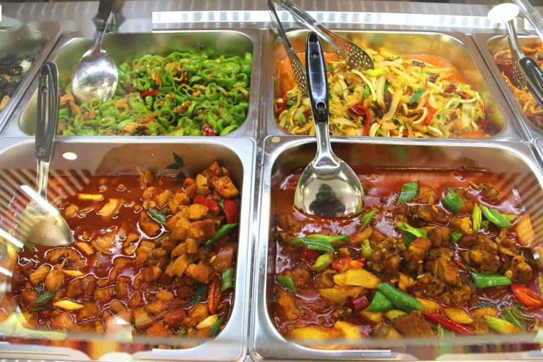 玉门人气超旺的一哥快餐又开新店啦这环境简直太棒了一份快餐就能吃