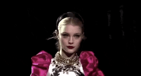 报姐留下时代的眼泪…想当年,仙气飘飘的杰西卡和美丽的香水瓶,是好多