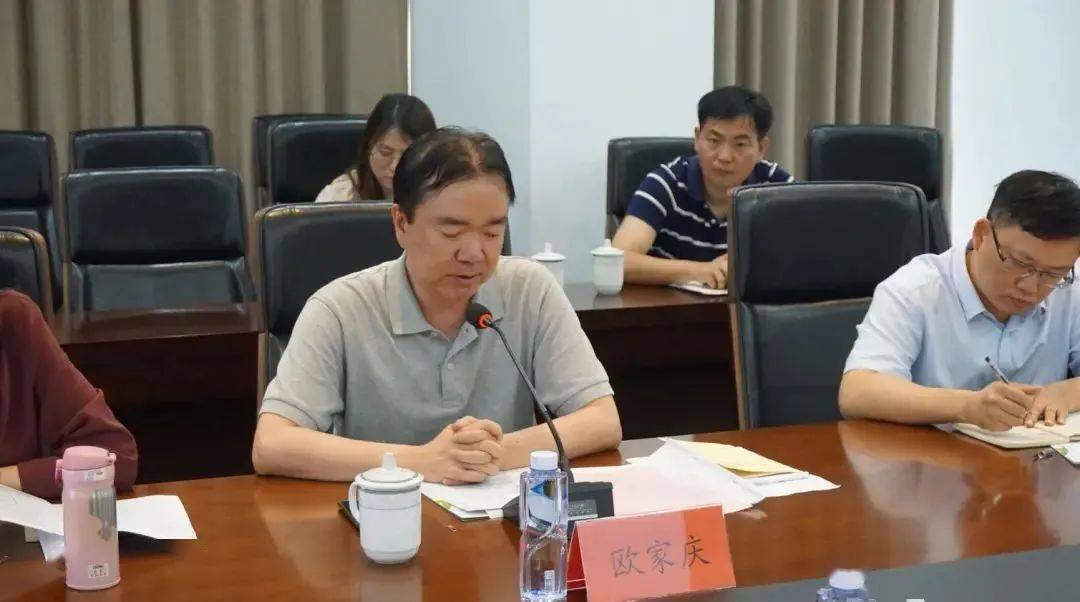 医学检验实验室总经理何国鼎博士,泉州颐和医院筹备处主任邱俊杰博士