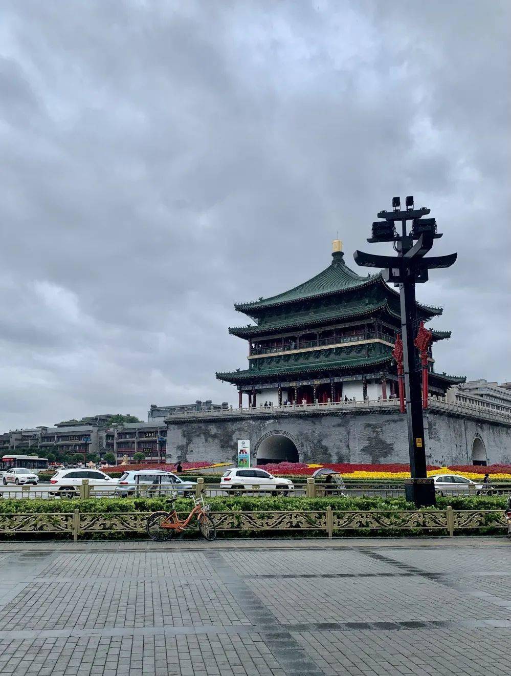 如果钟楼和大雁塔都有朋友圈.