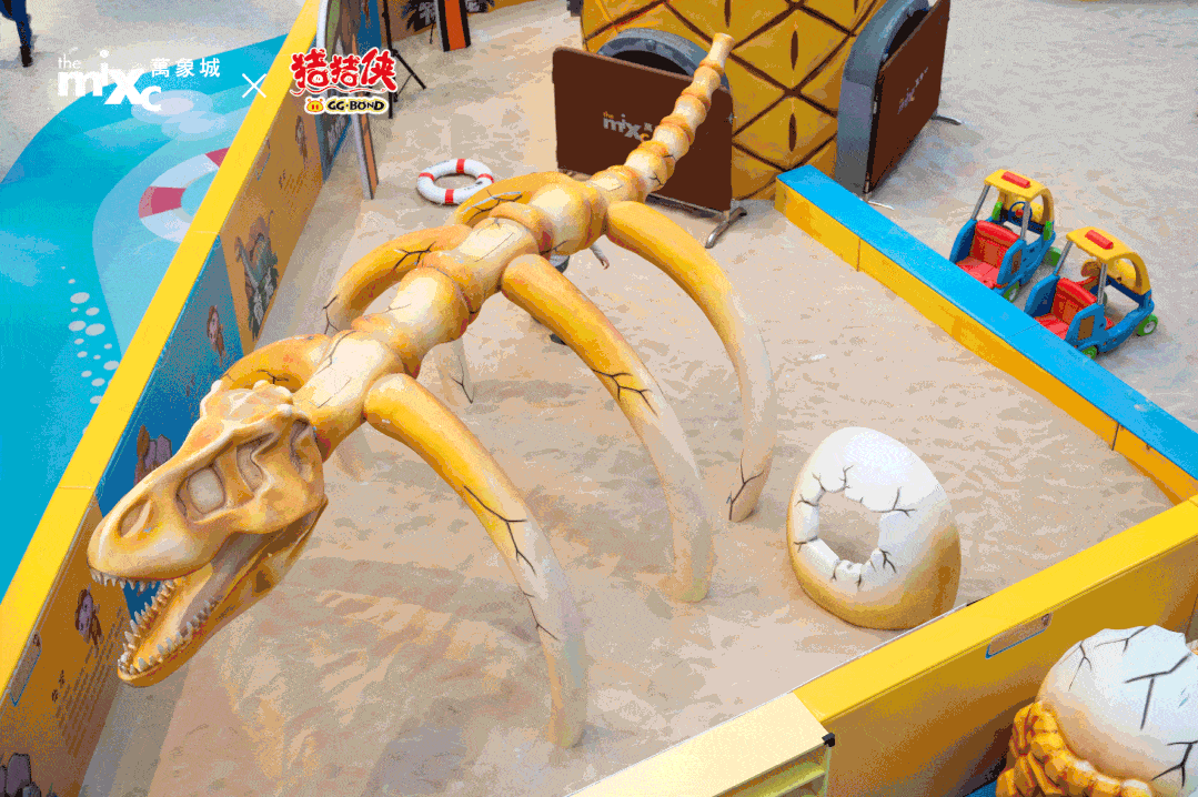 ∵  全城遇见猪猪侠,恐龙 童话王国盛大开启 和猪猪侠一起去探索世界