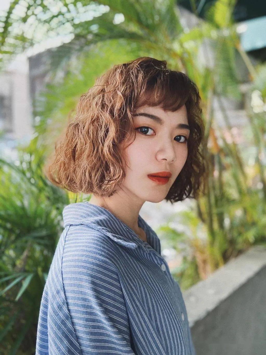 女生超时髦der发型特辑:嬉皮卷,精灵短发这几款发型绝对要收藏!