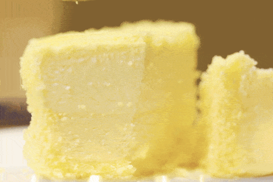 戳下方二维码抢购