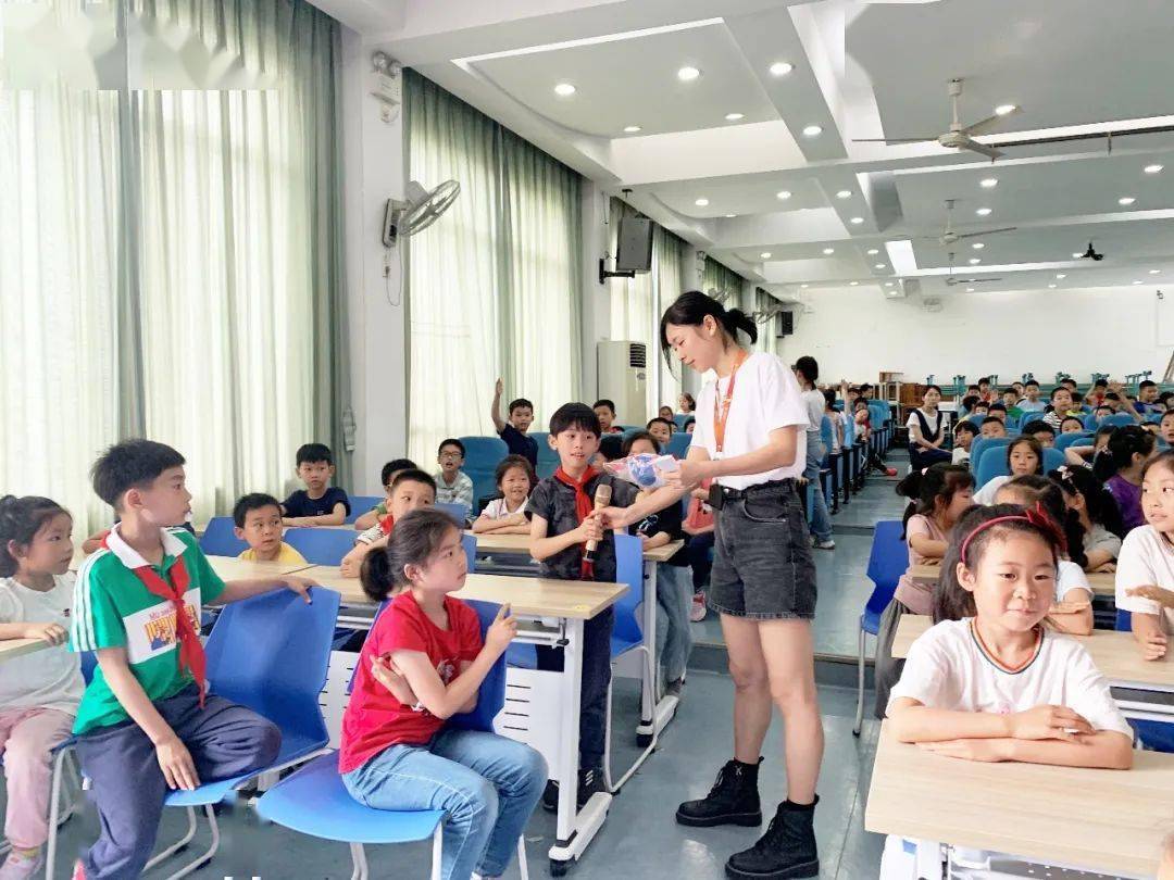 我和你,心相融"小小地铁人"安全宣导走进政苑小学