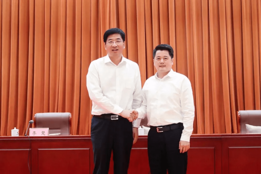 李楚同志任桂林市委副书记,提名为桂林市市长候选人.
