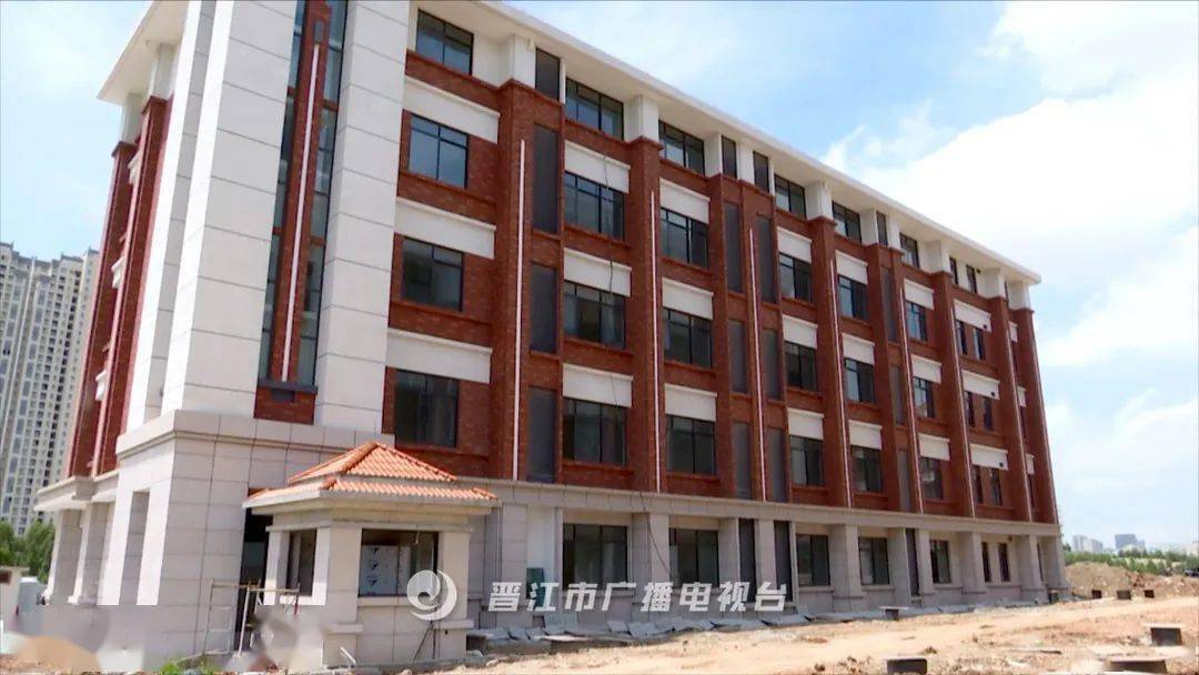 地面水磨石等学校办公大楼外墙装饰养正中心小学新校区一期项目施工