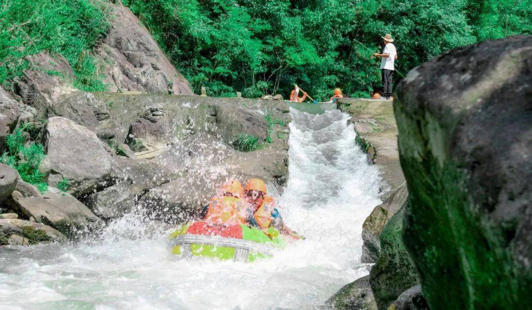 【特价漂流】6月27日|天台雷峰十里漂流,落差高达80米之大,让你一次