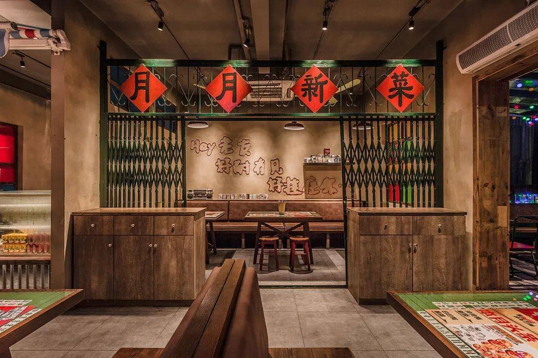 空间 在天台上烧烤,很有年代回忆感