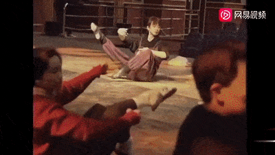 金星罕见跳舞视频,24年前的她刚刚做完手术