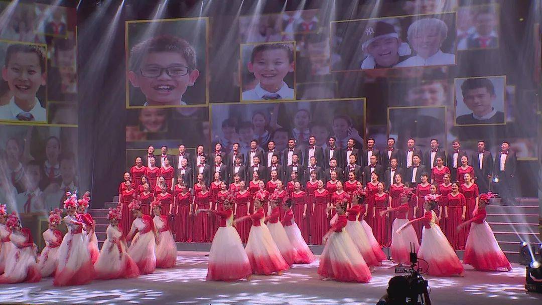 1800余人参演 武侯区举行庆祝中国共产党成立100周年群众歌咏会