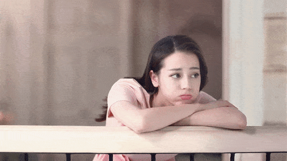 今日份可爱暴击 软萌少女热巴的嘟嘴合集分享