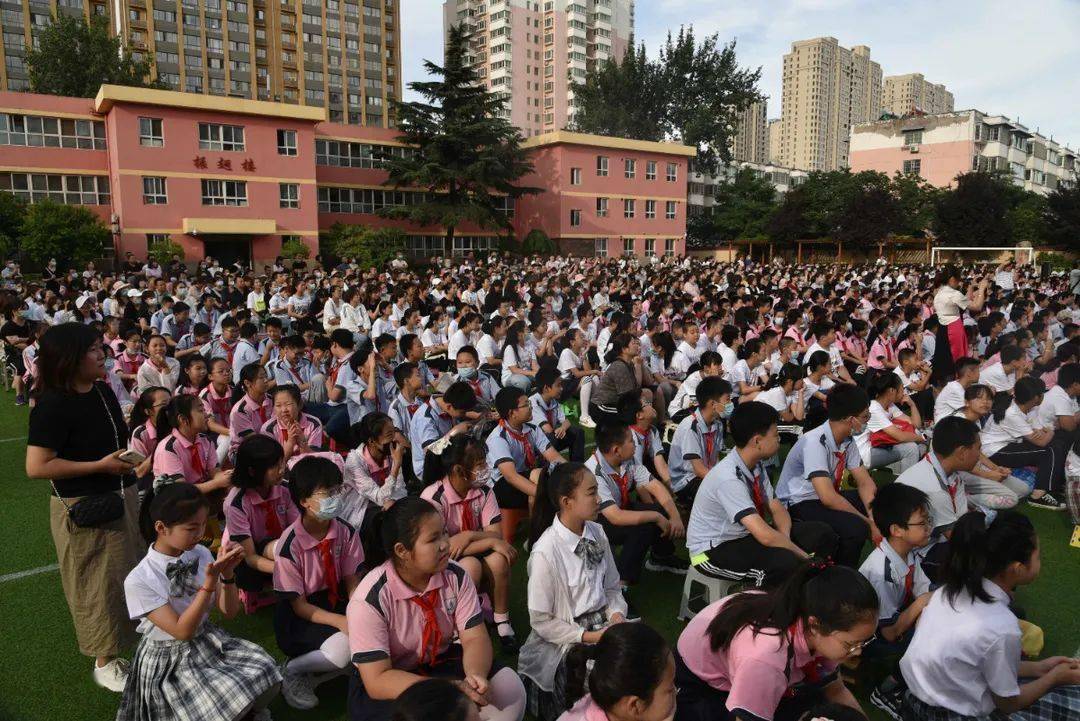 灞桥教育东城一小情系一小筑梦远航东城第一小学2021届毕业典礼