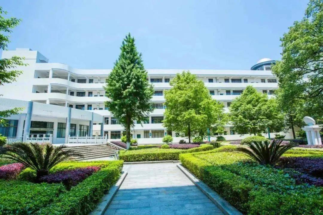招聘浏阳市第三中学招聘公告