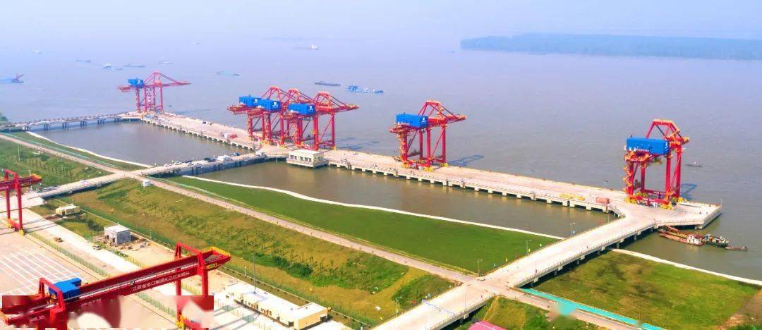 千年以来,因为便捷的水运交通,九江港在明清时便已成为中国四大米市