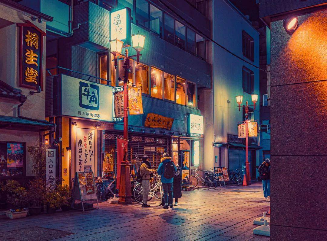 随手一拍都是风景镜头下的日本街头招牌文字夜景