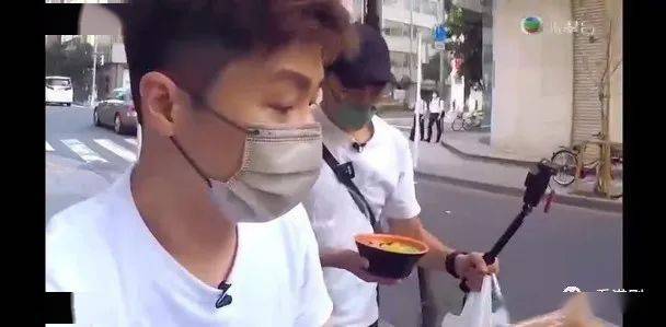 东京采访奥运 吴业坤每日得15分钟出街买补给_周奕玮